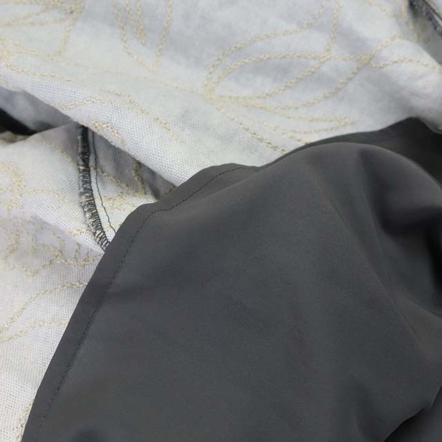 Ameri VINTAGE(アメリヴィンテージ)のアメリヴィンテージ デニムスカート ロング フレア ギャザー 刺繍 花柄 レディースのスカート(ロングスカート)の商品写真