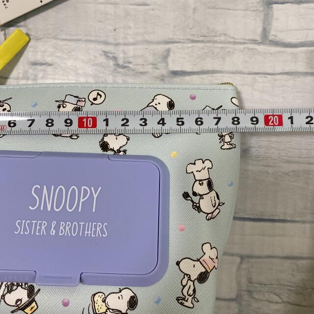 SNOOPY(スヌーピー)のたつ様専用☆【新品】ポーチ&シートケース　スヌーピー❤️ レディースのファッション小物(ポーチ)の商品写真