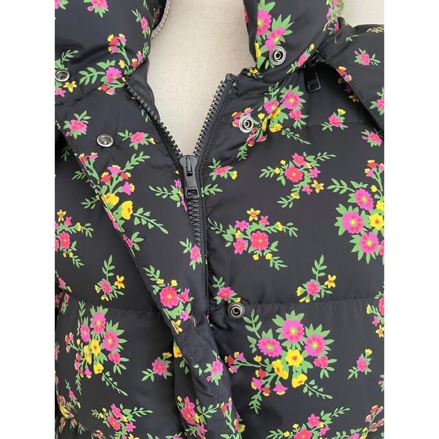 GUCCI - 美品❗️GUCCI 【グッチ】花柄ダウンジャケット☆ダウン GUCCI - 美品❗️GUCCI 【グッチ】花柄ダウンジャケット☆ダウン