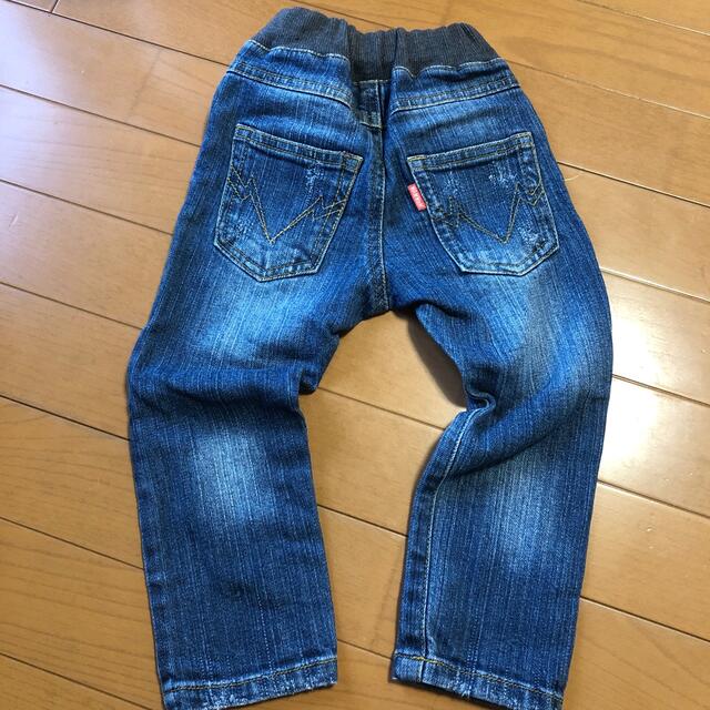 WAMWAM(ワムワム)の90センチ　ダメージジーンズ キッズ/ベビー/マタニティのキッズ服女の子用(90cm~)(パンツ/スパッツ)の商品写真