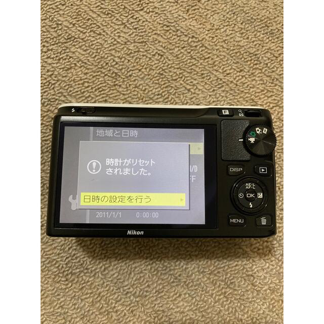 Nikon(ニコン)のミラーレス一眼カメラ Nikon 1 J1 標準ズームレンズ SDカード付 スマホ/家電/カメラのカメラ(ミラーレス一眼)の商品写真