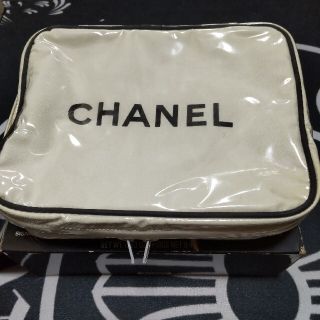 シャネル トラベルポーチの通販 61点 | CHANELを買うならラクマ