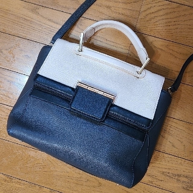 Furla - 本日限定価格FURLAアルテーシア ショルダーバッグ アイボリー ...
