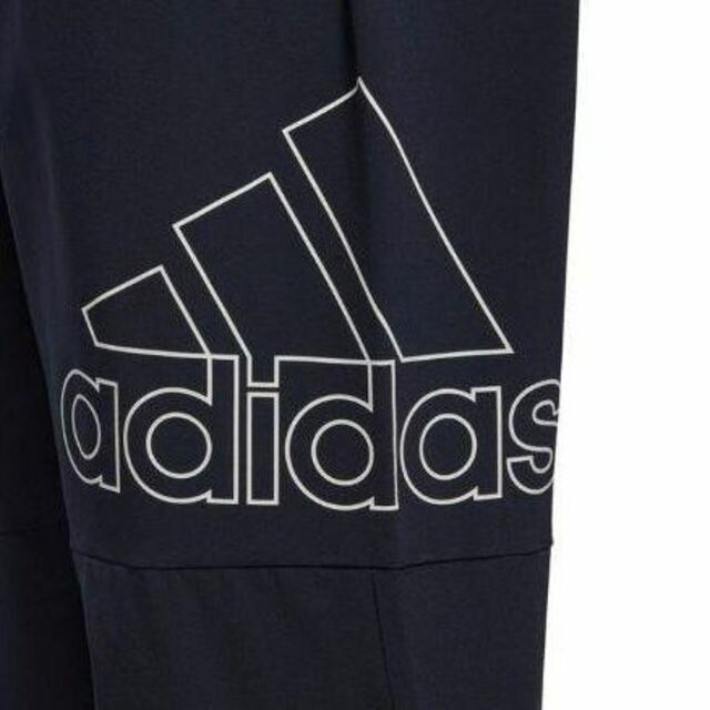 adidas(アディダス)のラスト1【新品】【サイズ：150】adidasキッズトレーニングパンツ キッズ/ベビー/マタニティのキッズ服男の子用(90cm~)(パンツ/スパッツ)の商品写真