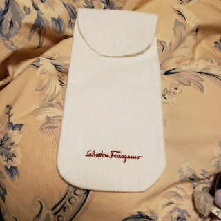 サルヴァトーレフェラガモ(Salvatore Ferragamo)のFerragamo　保存袋　保存ケース　メガネケース　フェラガモ　小物入れ(小物入れ)