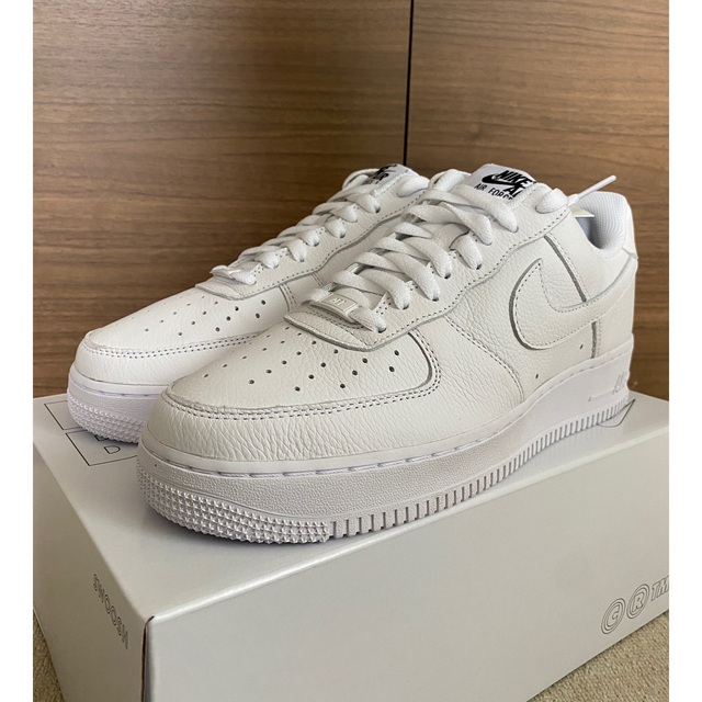 NIKE AIR FORCE 1 WHITE Pebbled Leather