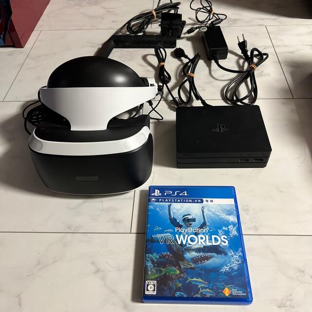 PlayStationVR WORLDS 同梱版(型名CUHJ-16006) 信頼 7200円 www.gold ... PlayStationVR “PlayStationVR WORLDS” 同梱版
