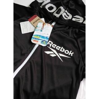 リーボック(Reebok)の《新品》リーボックReebok  UVラッシュガード パーカー Lサイズ(水着)