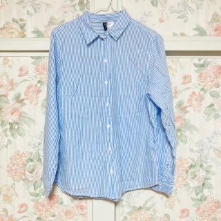 エイチアンドエム(H&M)の水色 ストライプ カジュアルシャツ(シャツ/ブラウス(長袖/七分))