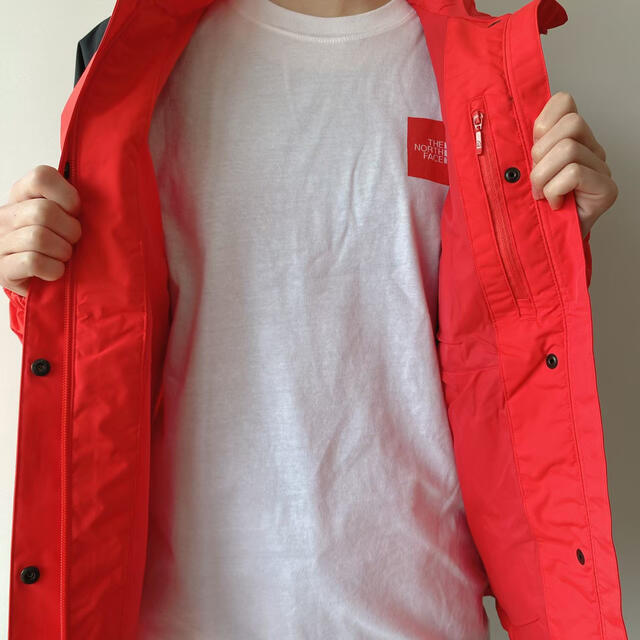 THE NORTH FACE - ノースフェイス赤ライトジャケット新品未使用マウンテンパーカーL定価21900円 の通販 by トミキヨ's shop|ザノースフェイスならラクマ THE NORTH FACE - ノースフェイス赤ライトジャケット新品未使用マウンテンパーカーL定価21900円 の通販 by トミキヨ's shop|ザノースフェイスならラクマ