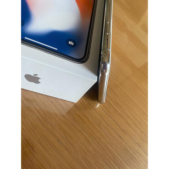 Apple(アップル)のちくわぶ様専用⭐︎超美品⭐︎iPhone X 64GB シルバー電池残量99% スマホ/家電/カメラのスマートフォン/携帯電話(スマートフォン本体)の商品写真