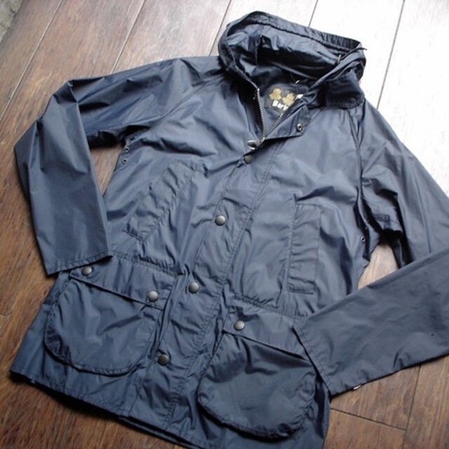 Barbour(バーブァー)のR５４５１様専用バブアー　ナイロンソリッドフーデッド　ビデイルSL 34 メンズのジャケット/アウター(マウンテンパーカー)の商品写真