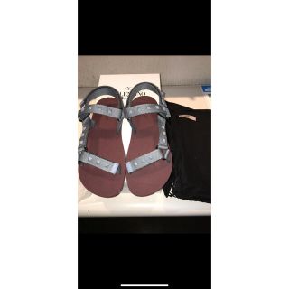 ヴァレンティノ(VALENTINO)の新品未使用 VALENTINO ロックスタッズ サンダル (サンダル)