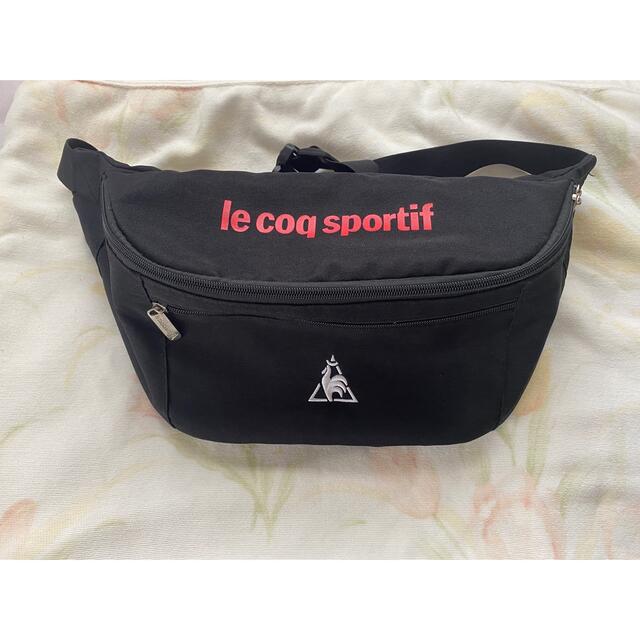 le coq sportif(ルコックスポルティフ)のlecopsportif   ウエストバッグ　ボディバッグ レディースのバッグ(ボディバッグ/ウエストポーチ)の商品写真