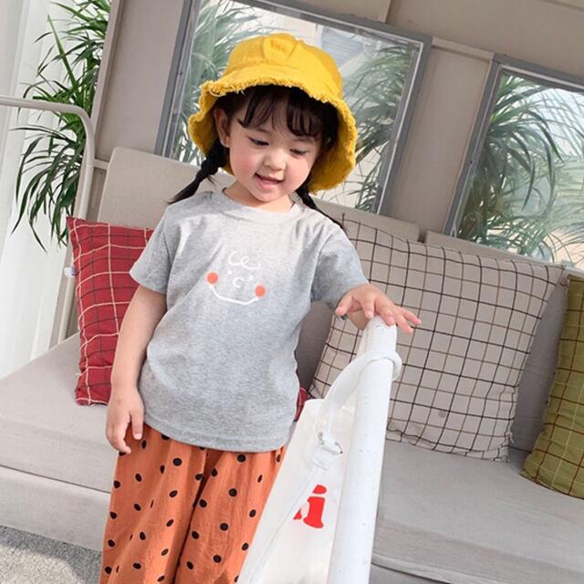 SALE 子供服 男女兼用 スマイル Tシャツ グレー 110cm 即購入OK キッズ/ベビー/マタニティのキッズ服女の子用(90cm~)(Tシャツ/カットソー)の商品写真