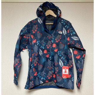 ザノースフェイス(THE NORTH FACE)のレディース新品花柄★海外ノースフェイスマウンテンパーカーL★ウインドブレーカー★(ナイロンジャケット)