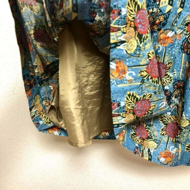 Lois CRAYON(ロイスクレヨン)の⭐️高級ブランド⭐️Lois CRAYON ロイスクレヨン　スカート　花柄 レディースのスカート(ひざ丈スカート)の商品写真