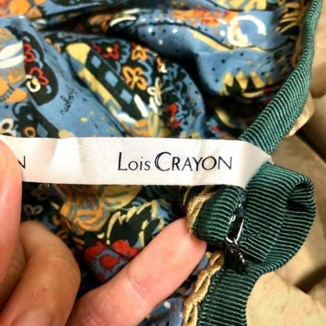 Lois CRAYON(ロイスクレヨン)の⭐️高級ブランド⭐️Lois CRAYON ロイスクレヨン　スカート　花柄 レディースのスカート(ひざ丈スカート)の商品写真