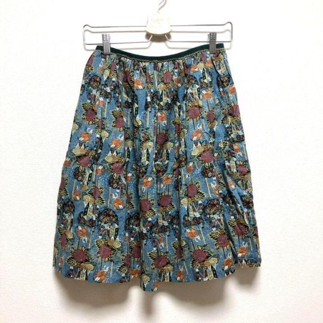 Lois CRAYON(ロイスクレヨン)の⭐️高級ブランド⭐️Lois CRAYON ロイスクレヨン　スカート　花柄 レディースのスカート(ひざ丈スカート)の商品写真
