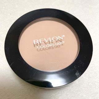 レブロン(REVLON)のレブロン　カラーステイ　プレストパウダーN   830  ライト/ミディアム(フェイスパウダー)