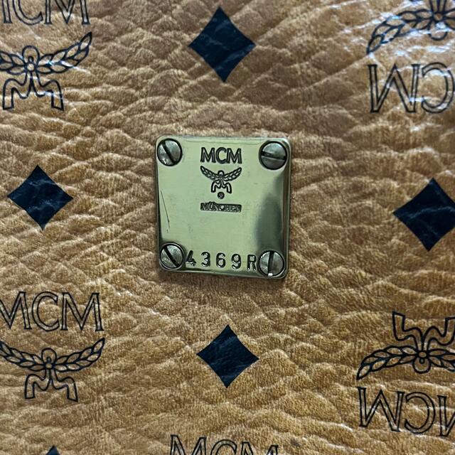 MCM ボストンバッグ　ショルダー紐付き