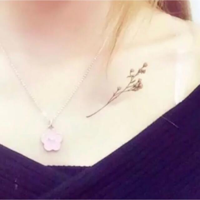 可憐で上品♡かすみ草 タトゥーシール タトゥ シール 春夏 エンタメ/ホビーのコスプレ(アクセサリー)の商品写真