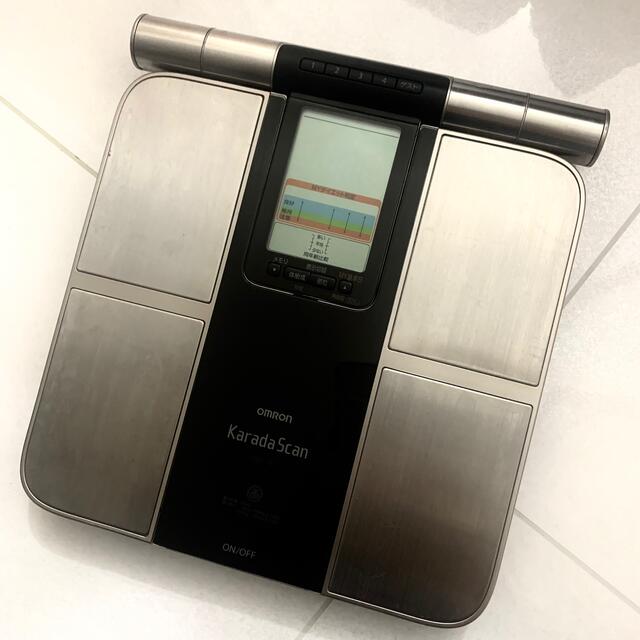 OMRON(オムロン)のOMRON カラダスキャン HBF-701 スマホ/家電/カメラの美容/健康(体重計/体脂肪計)の商品写真