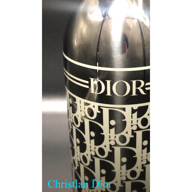 Christian Dior(クリスチャンディオール)の【☆未使用品☆】Christian Dior Bottleディオールサーモボトル インテリア/住まい/日用品のキッチン/食器(タンブラー)の商品写真