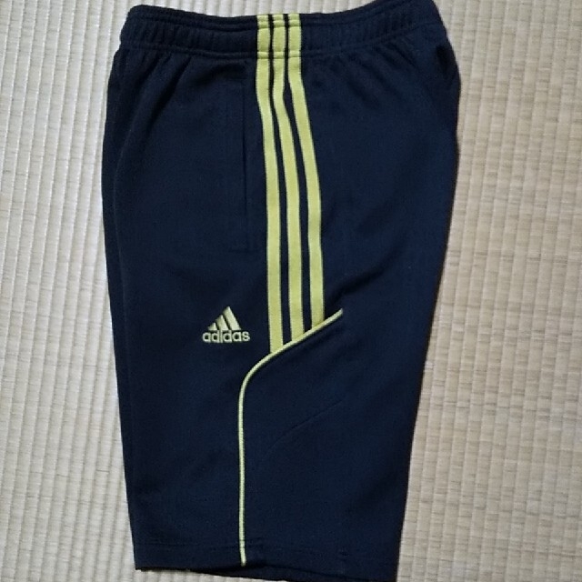 adidas(アディダス)のmex様専用こども用ハーフパンツ キッズ/ベビー/マタニティのキッズ服男の子用(90cm~)(パンツ/スパッツ)の商品写真