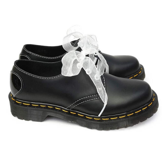 Dr.Martens(ドクターマーチン)のDr.Marten/ 1461 HEARTS 3-EYE SHOE レディースの靴/シューズ(ローファー/革靴)の商品写真