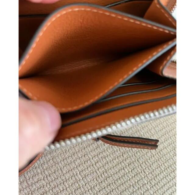 LOEWE(ロエベ)のロエベ　ブランド 6 カード ジップ ウォレット レディースのファッション小物(財布)の商品写真