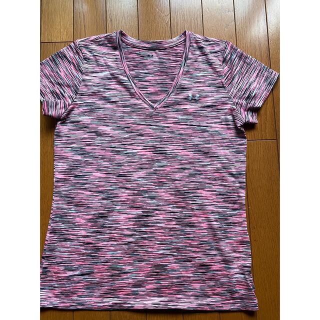 UNDER ARMOUR(アンダーアーマー)のアンダーアーマーTシャツMサイズ レディースのトップス(Tシャツ(半袖/袖なし))の商品写真