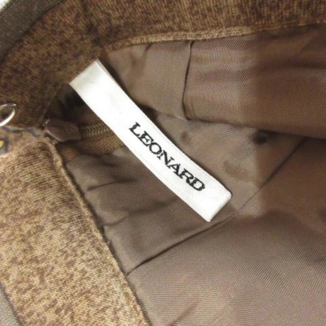 LEONARD(レオナール)のレオナール ファッション スカート シルク混 ペイズリー 花柄 茶 70  レディースのスカート(ひざ丈スカート)の商品写真