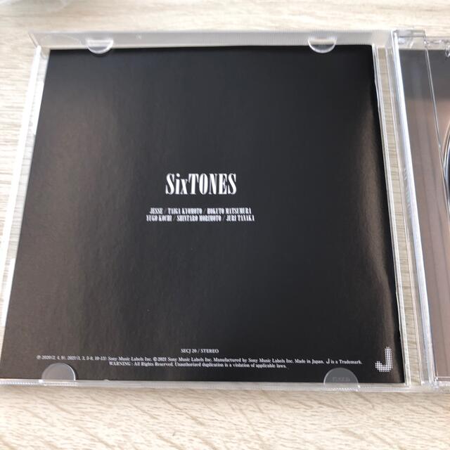 SixTONES(ストーンズ)の1ST SixTONES エンタメ/ホビーのCD(ポップス/ロック(邦楽))の商品写真