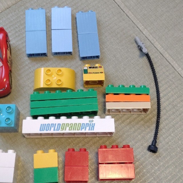 Lego(レゴ)のレゴ　デュプロ　カーズ キッズ/ベビー/マタニティのおもちゃ(積み木/ブロック)の商品写真
