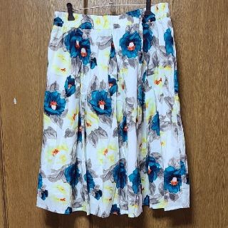 ブロード花柄スカート　size3L(ひざ丈スカート)