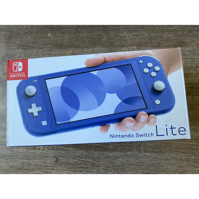 ニンテンドーSwitchライト青未開封