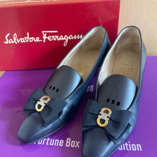 サルヴァトーレフェラガモ(Salvatore Ferragamo)のサルバトーレフェラガモ　Salvatore Ferragamo　ダブルガンチーニ(ハイヒール/パンプス)