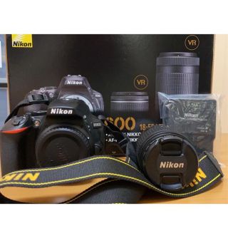 ニコン(Nikon)のNikon D5600 シャッター回数2334枚 美品です！ 本日消去(デジタル一眼)