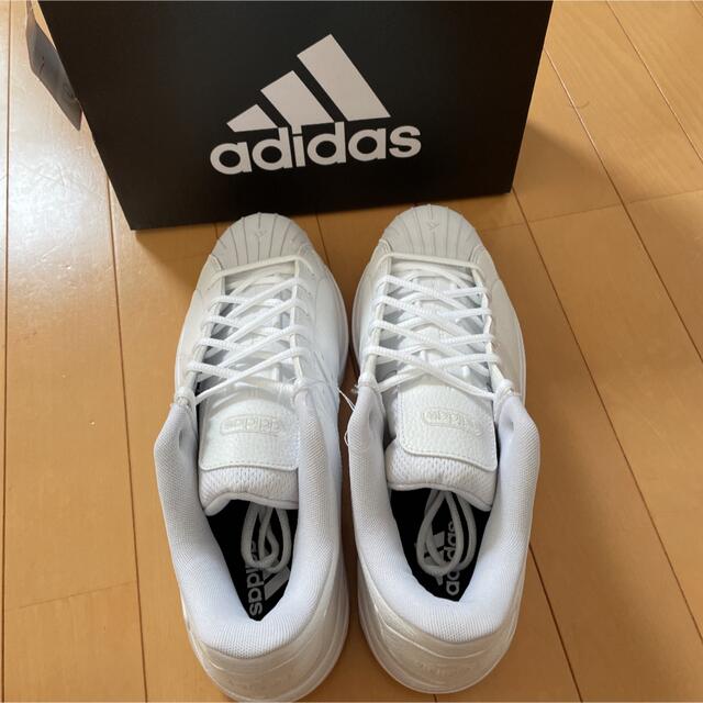 adidas(アディダス)のadidas アディダス Pro Model 2G Low 27.5cm メンズの靴/シューズ(スニーカー)の商品写真