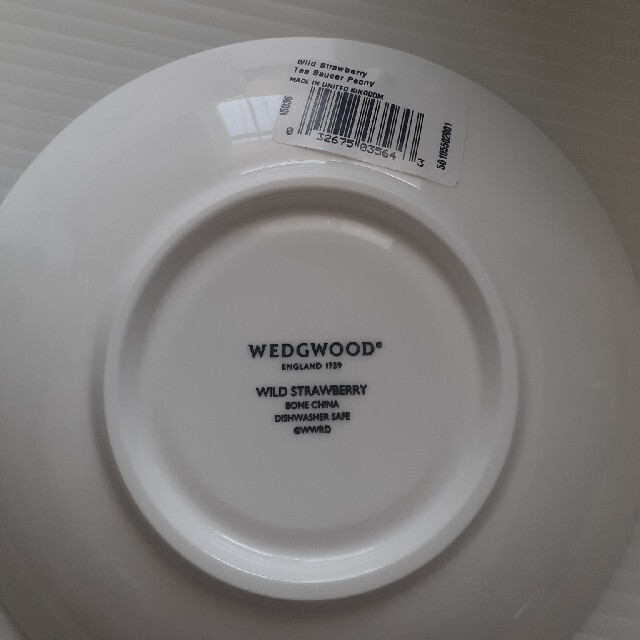 WEDGWOOD(ウェッジウッド)の[新品]WEDGWOOD ワイルドストロベリー カップ＆ソーサー 2客 インテリア/住まい/日用品のキッチン/食器(食器)の商品写真