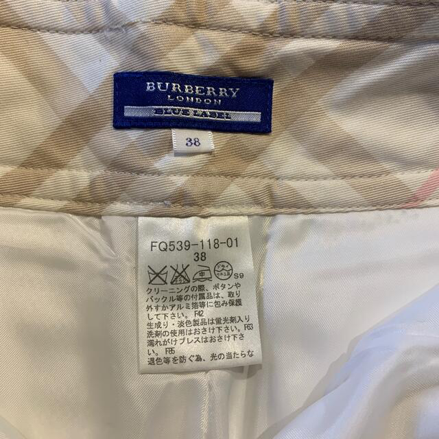 BURBERRY BLUE LABEL(バーバリーブルーレーベル)のバーバリーブルーレーベル　ショートパンツ レディースのパンツ(ショートパンツ)の商品写真