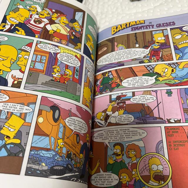 Simpsons Comics Madness! シンプソンズ　コミック エンタメ/ホビーのアート用品(コミック用品)の商品写真