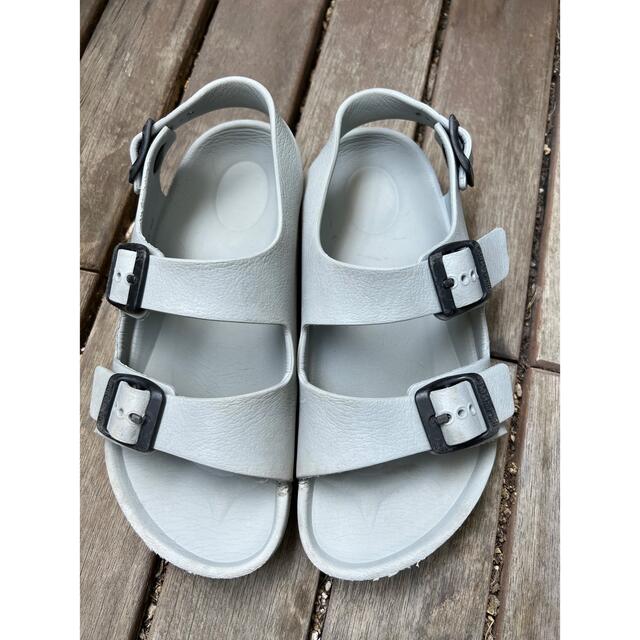 BIRKENSTOCK(ビルケンシュトック)のビルケンシュトック　サンダル キッズ/ベビー/マタニティのキッズ靴/シューズ(15cm~)(サンダル)の商品写真