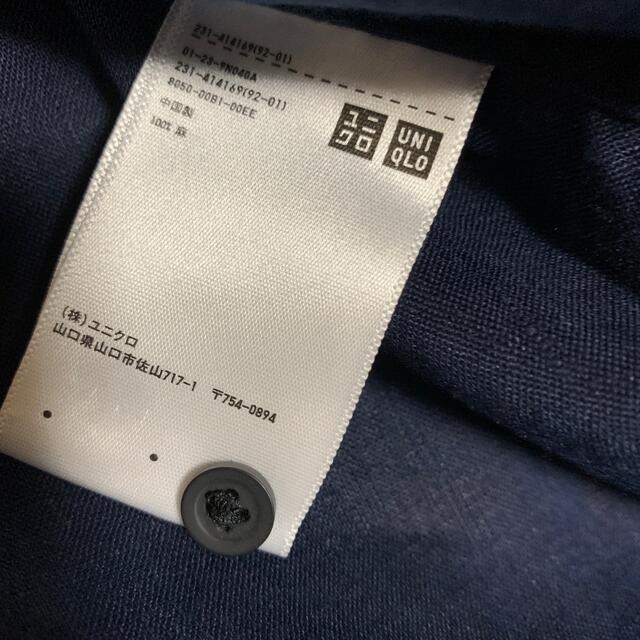 UNIQLO(ユニクロ)のユニクロWOMAN  麻100% 無地シャツ　長袖ブラウス　紺 レディースのトップス(シャツ/ブラウス(長袖/七分))の商品写真