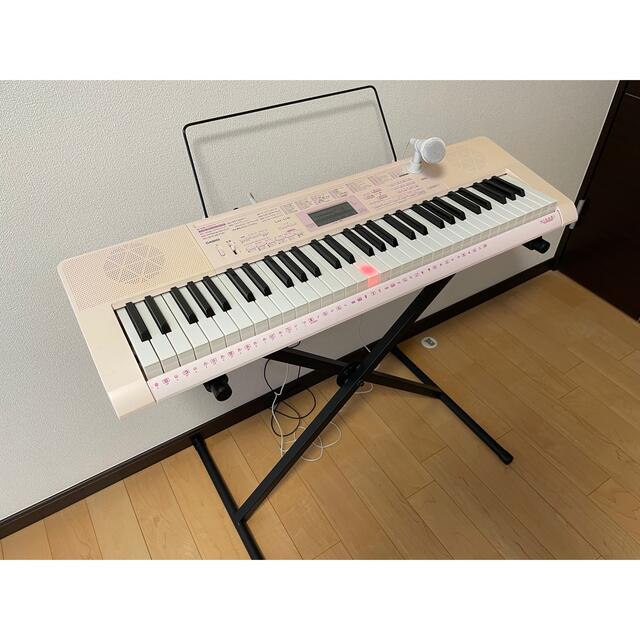 CASIO - カシオLK-115 光ナビゲーションキーボード【スタンド付き】の
