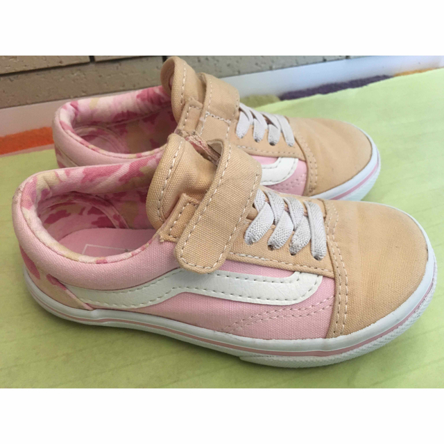 VANS(ヴァンズ)のVans classicsオールド スクール 女の子向け17cm キッズ/ベビー/マタニティのキッズ靴/シューズ(15cm~)(スニーカー)の商品写真