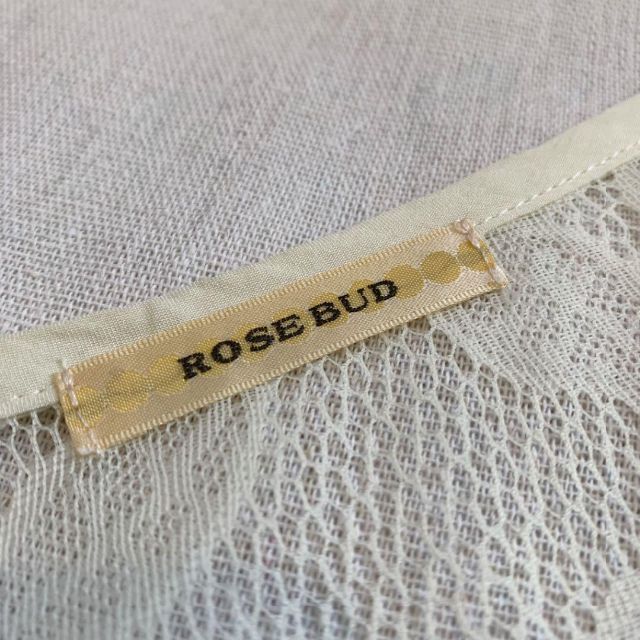 ROSE BUD(ローズバッド)のROSE BUD ビーズアイボリーブラウス 透け感 レディースのトップス(シャツ/ブラウス(半袖/袖なし))の商品写真