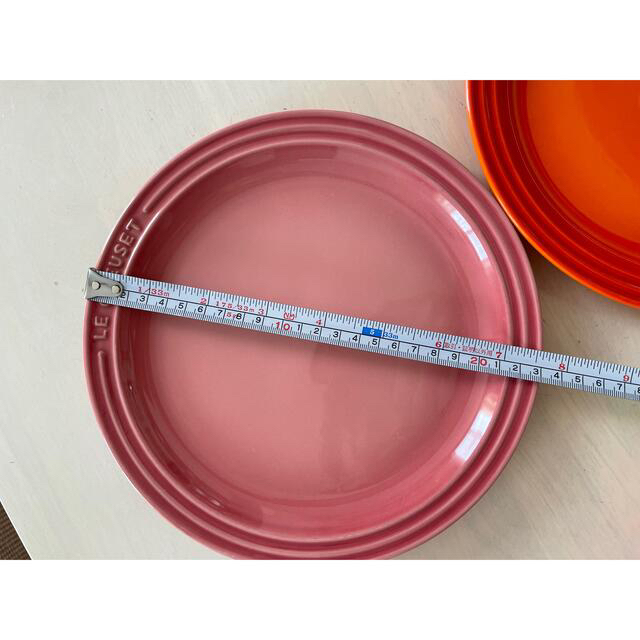 LE CREUSET(ルクルーゼ)のル・クルーゼ ラウンドプレート23cm  ３枚セット インテリア/住まい/日用品のキッチン/食器(食器)の商品写真