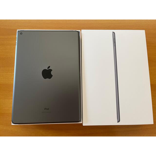 ほぼ新品　100% Apple iPad 第9世代　64 GB Gray 本体